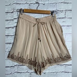 Anthropologie, Beaded Dress Shorts. Relaxed Fit, Small. Cream/Champagne beads.